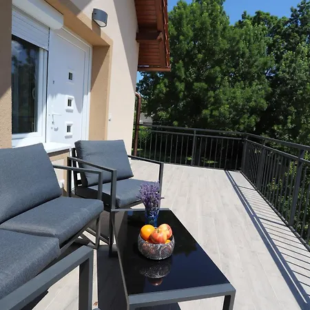 Golden 2 Hálószobás *