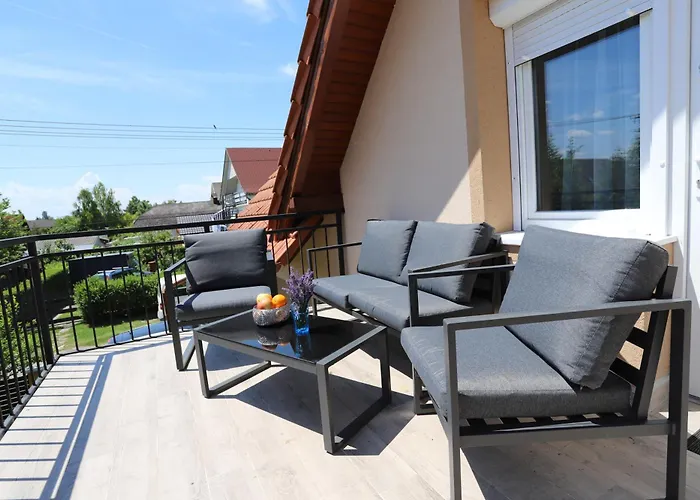 Golden 2 Haloszobas Lakas Lägenhet Balatonlelle