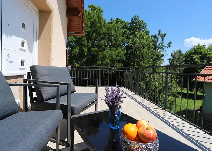 Golden 2 Haloszobas Lakas *